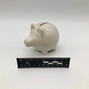 Ceramiczna świnka skarbonka minimalistyczna