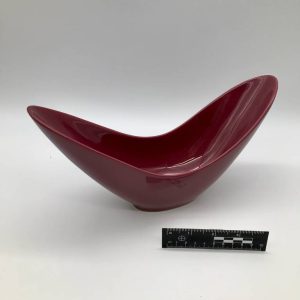 Designerska misa bordowa w kształcie fali